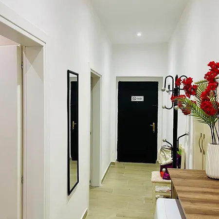 Blloku Center Apartment *